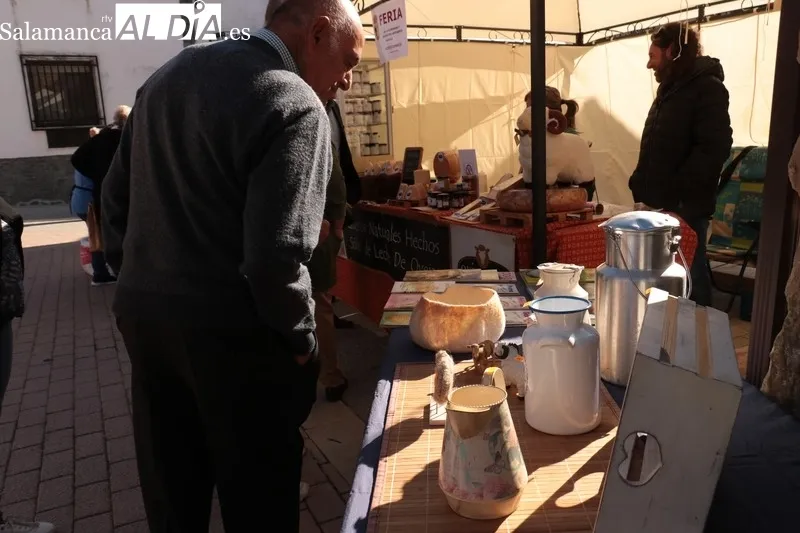 Saucelle promociona al recuperación del cultivo de la almendra en las Arribes con esta feria / CORRAL 