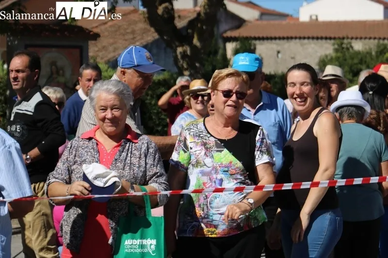 Gran paella en Valderrodrigo para 380 personas en las fiestas de las Madrinas / CORRAL