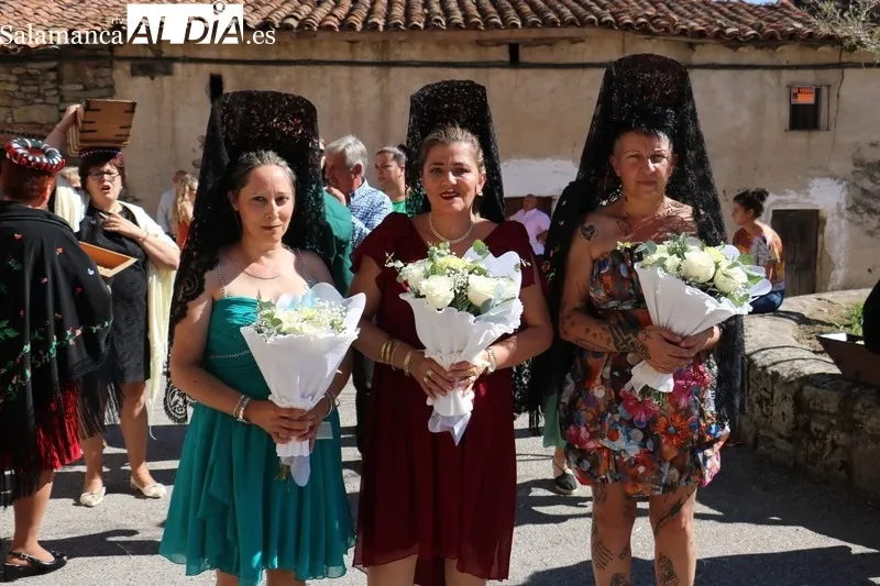 Cabeza del Caballo vivió con intensidad este día de las Madrinas tras dos años sin su celebración / CORRAL