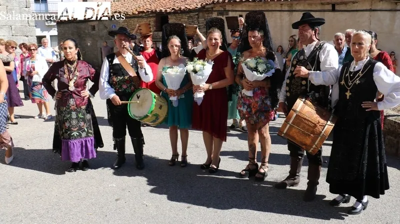 Cabeza del Caballo vivió con intensidad este día de las Madrinas tras dos años sin su celebración / CORRAL