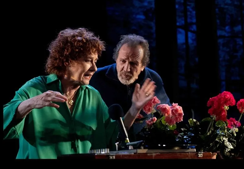 La “Otra vida”, una obra interpretada por Beatriz Carvajal, Juan Gea, Juan Fernández y Beatriz Arjona