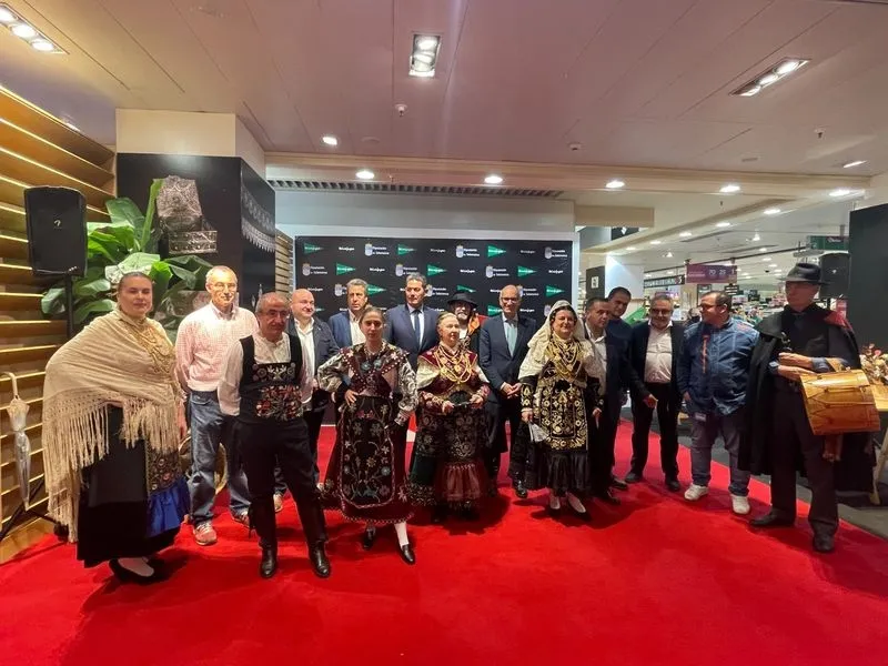 Inauguración de la ‘Feria de Salamanca’ en El Corte Inglés