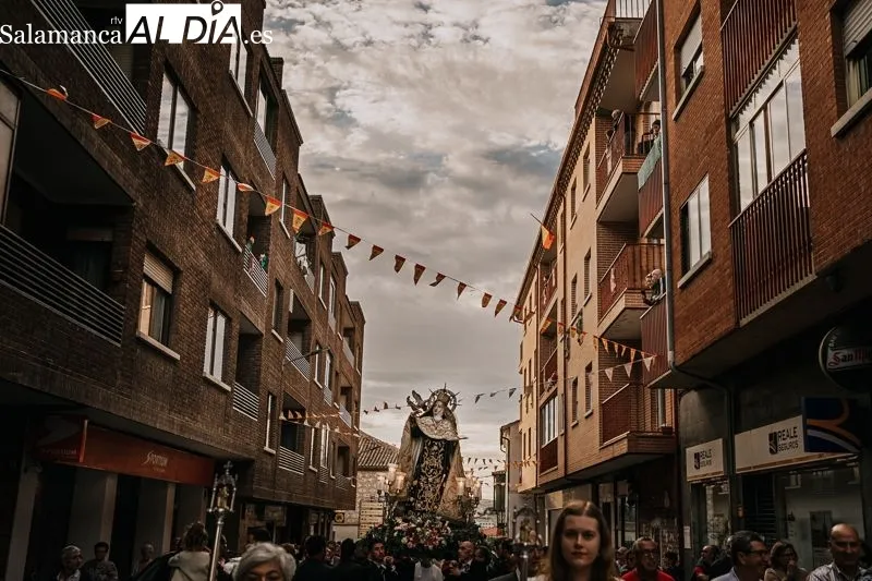 Procesión de la imagen de Santa Teresa de Jesús y del Santo Brazo. Fotos: Rubén Vicente García