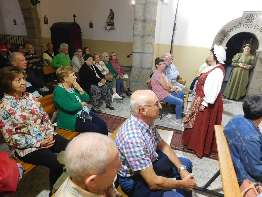 Foto 5 - Los vecinos de Saelices el Chico disfrutan de &lsquo;Buscando a Nebrija&rsquo;