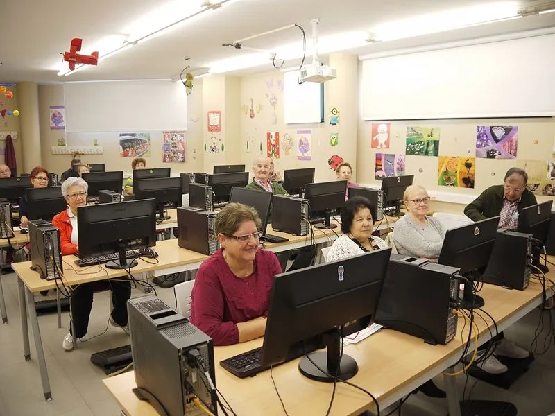 Taller 'Me atrevo con la tecnología', en Carbajosa de la Sagrada