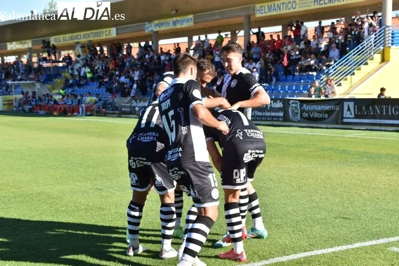 Foto 9 - Unionistas acaba pidiendo la hora para lograr su primera victoria ante un flojo Rayo Majadahonda (2-1)
