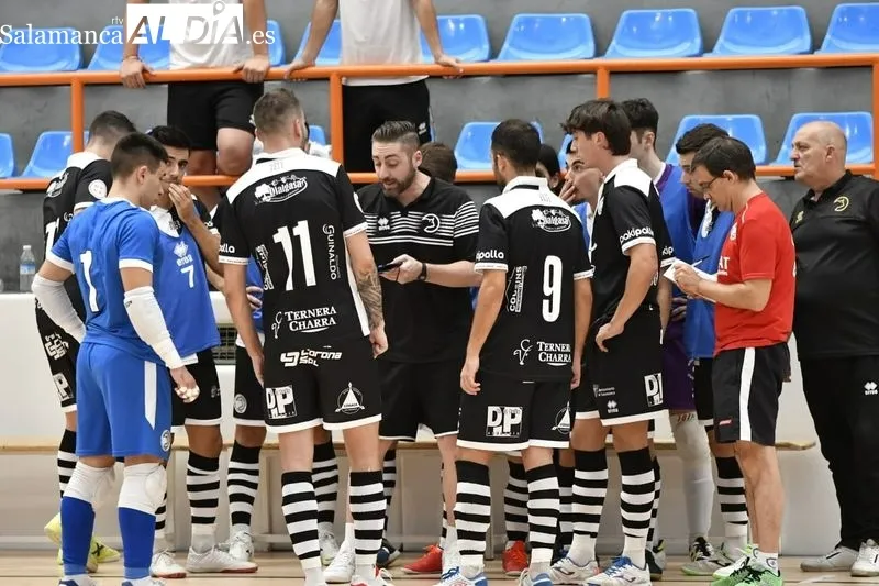 Foto 5 - A Unionistas FS se le escapa el Vilalba vivo de La Alamedilla (4-5)