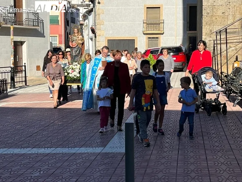 Las Madrinas regresaron a Saucelle para poner un excelente broche a la Feria de la Almendra