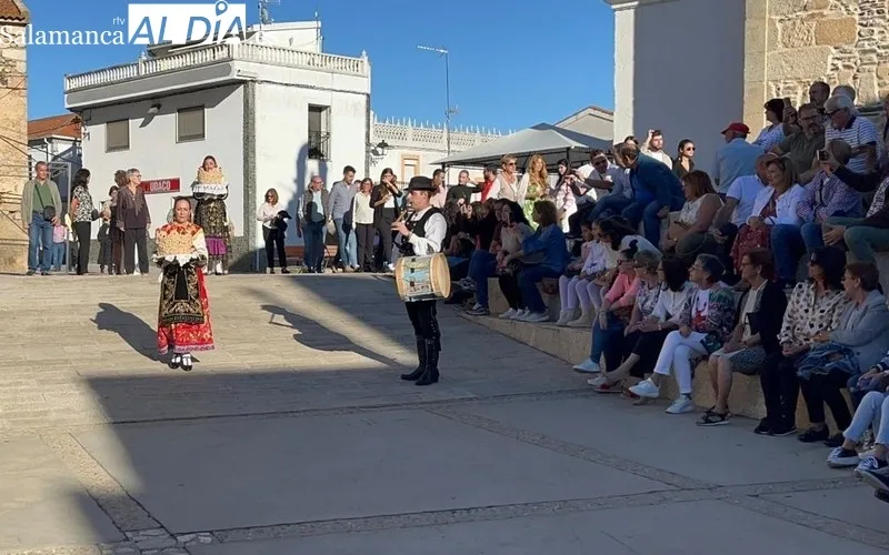 Las Madrinas regresaron a Saucelle para poner un excelente broche a la Feria de la Almendra