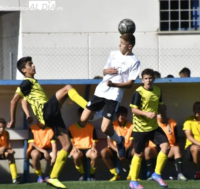 Foto 4 - Los equipos salmantinos disfrutan de una nueva apasionante jornada en el f&uacute;tbol base regional