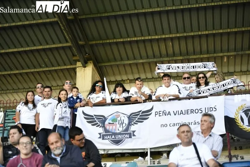 Foto 9 - La afici&oacute;n del Salamanca UDS vuelve a disfrutar en el Helm&aacute;ntico