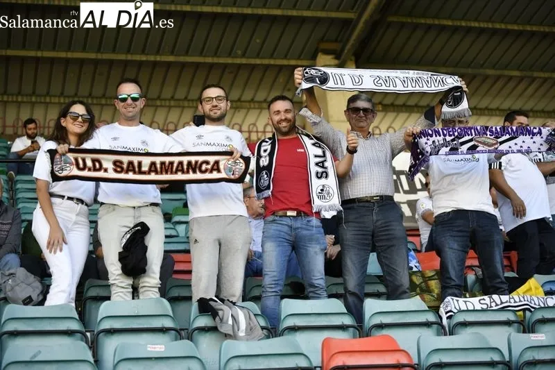 Foto 8 - La afici&oacute;n del Salamanca UDS vuelve a disfrutar en el Helm&aacute;ntico