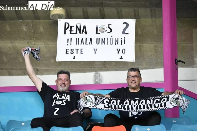 Foto 3 - La afici&oacute;n del Salamanca UDS vuelve a disfrutar en el Helm&aacute;ntico