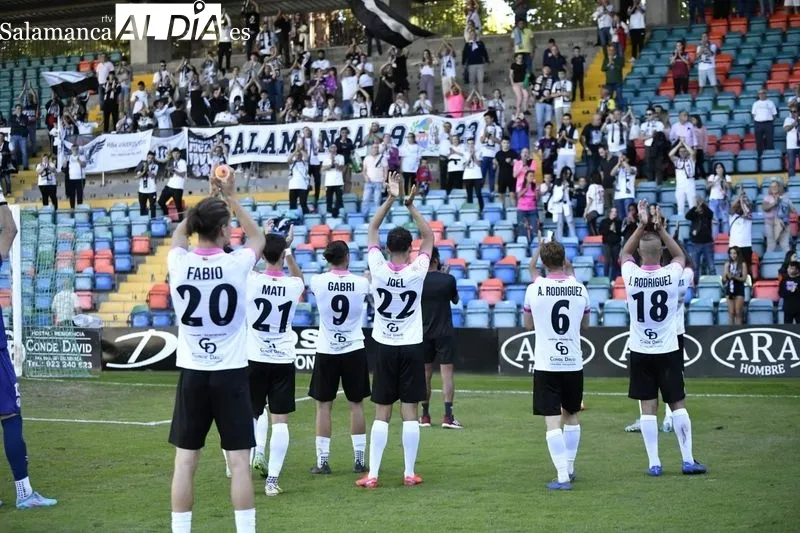 Foto 3 - 'Gabrigol' y Peli le ense&ntilde;an al Salamanca UDS el camino a seguir para el ascenso contra el J&uacute;piter (3-0)
