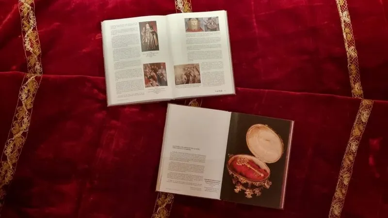 Foto 2 - Un cat&aacute;logo, m&aacute;s de mil p&aacute;ginas y una exposici&oacute;n &uacute;nica
