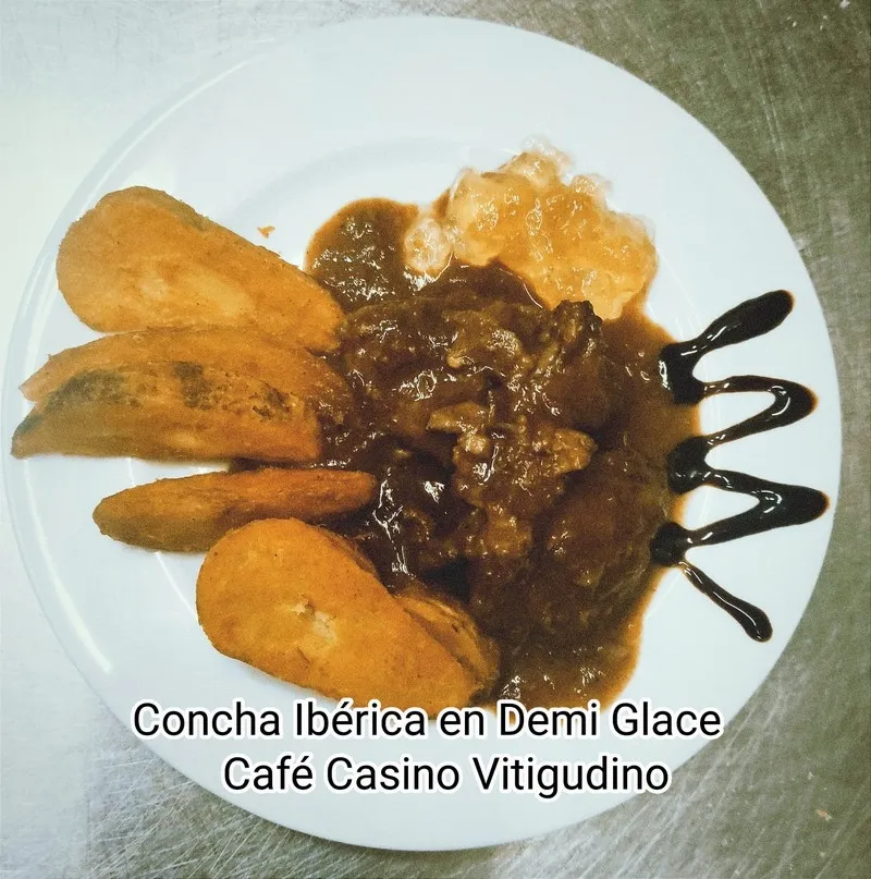 Cafetería Casino: Concha ibérica en demi glace.
