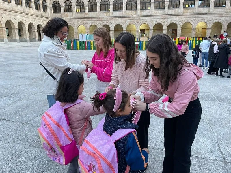 Foto 6 - El Colegio Calasanz se viste de rosa 