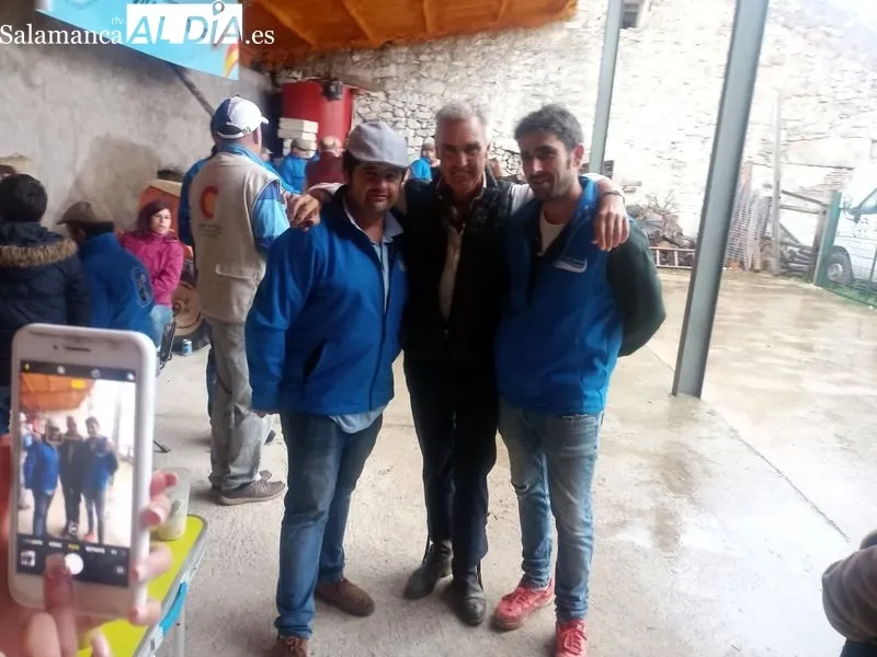 Los integrantes de la Asociación Cultural Taurina de Vitigudino vivieron su fiesta anual en Rollanejo 