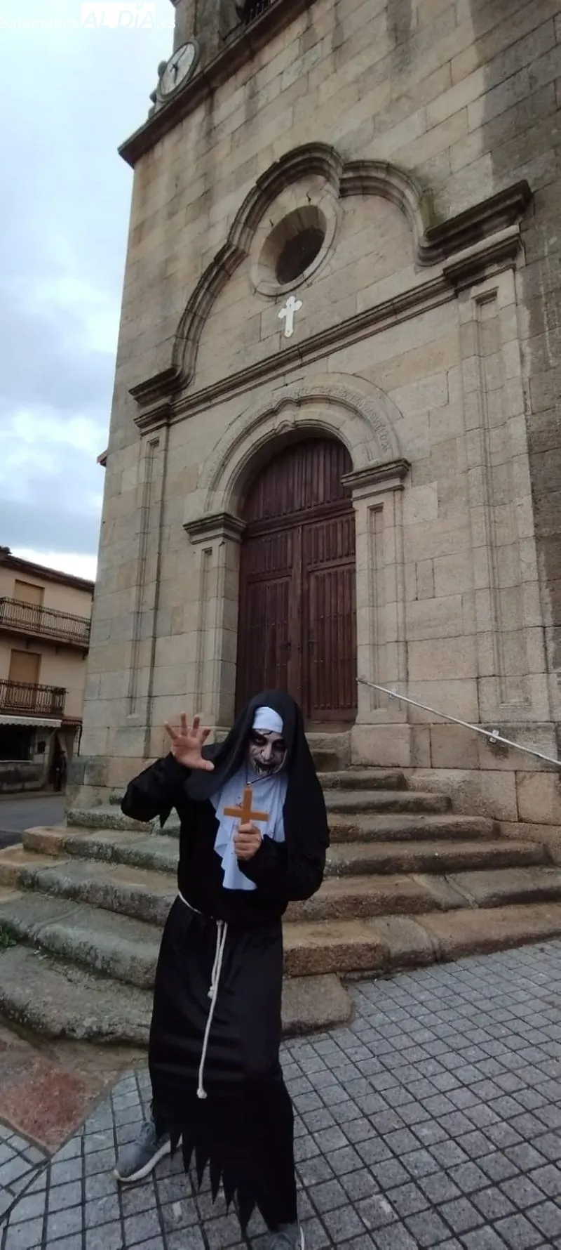 Foto 3 - En Mieza proponen &lsquo;truco o trato&rsquo; por las calles y acaban de la manera m&aacute;s dulce 