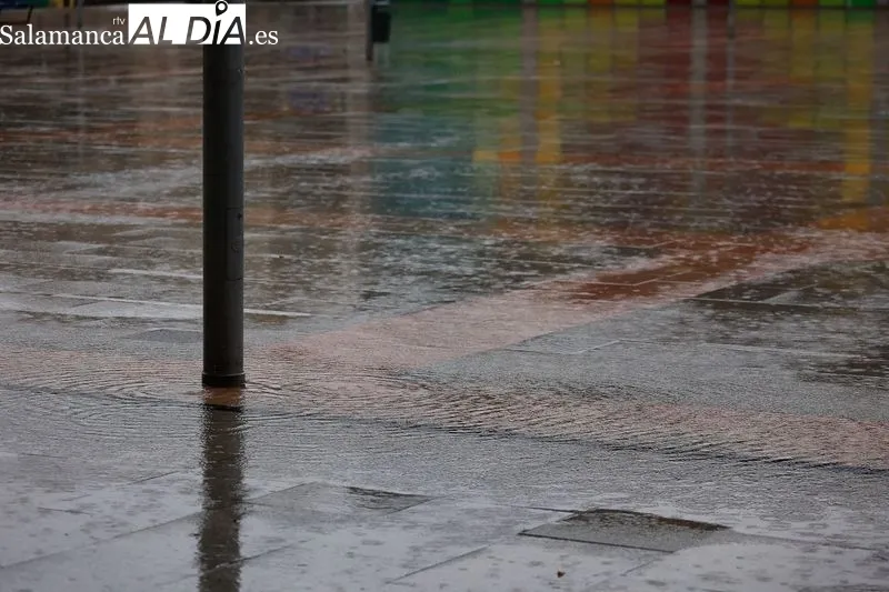 Intensas lluvias durante este miércoles en Salamanca. Fotos: David Sañudo