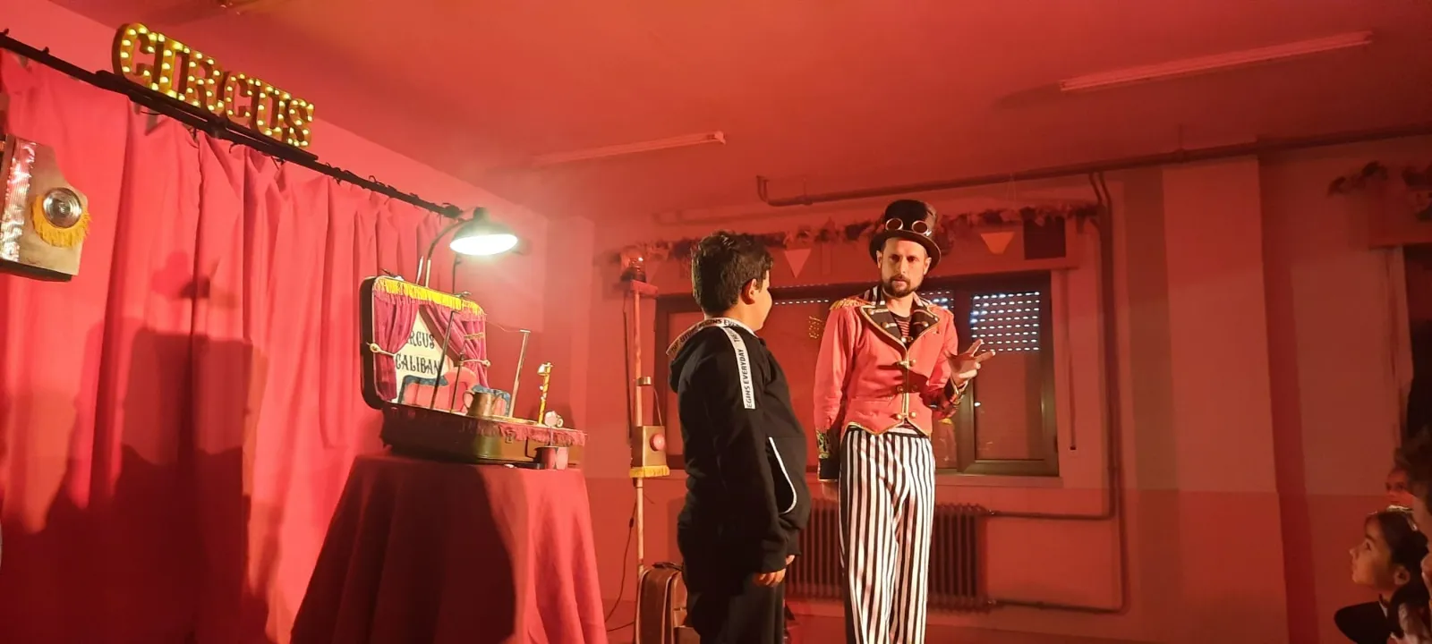 Foto 3 - Comienzan en Navasfr&iacute;as las acciones en la comarca del II Festival &lsquo;Provincia a Escena&rsquo;
