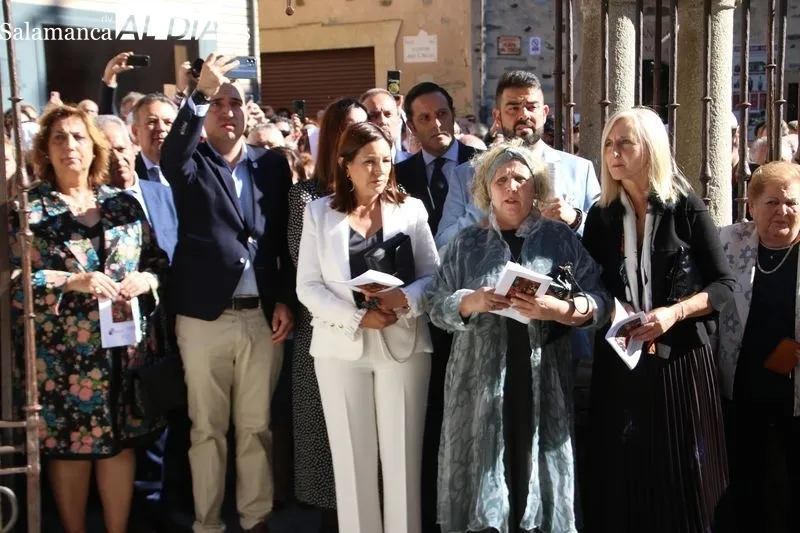 Foto 10 - Comienza el A&ntilde;o Jubilar Teresiano con la apertura de la Puerta Santa