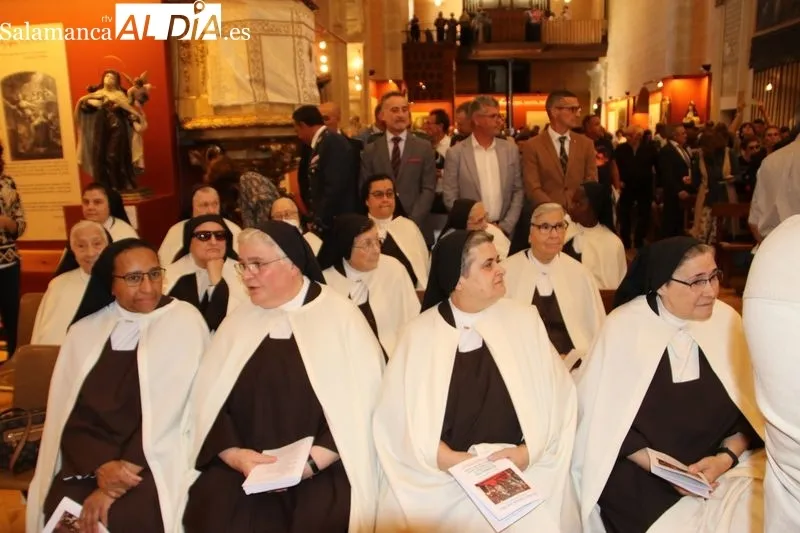 Foto 3 - Comienza el A&ntilde;o Jubilar Teresiano con la apertura de la Puerta Santa