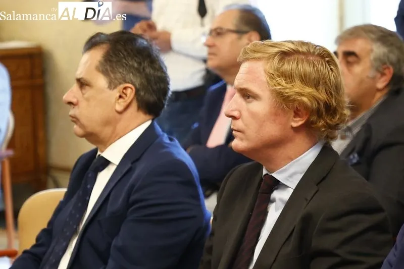 Entrega, en el Ayuntamiento de Salamanca, de los premios concedidos por la Asociación de Ingenieros de Tráfico y Movilidad y el Foro de Movilidad Inteligente. Foto de David Sañudo