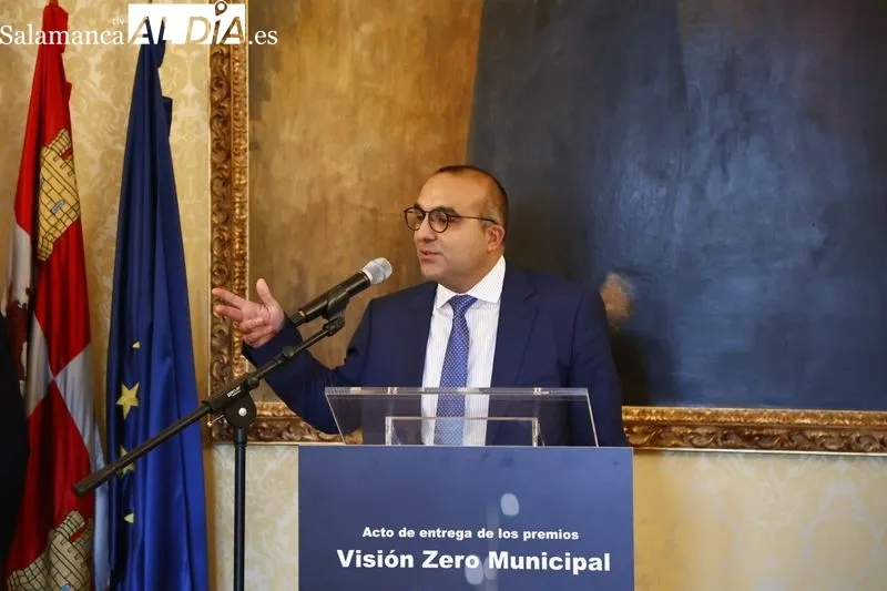 Entrega, en el Ayuntamiento de Salamanca, de los premios concedidos por la Asociación de Ingenieros de Tráfico y Movilidad y el Foro de Movilidad Inteligente. Foto de David Sañudo