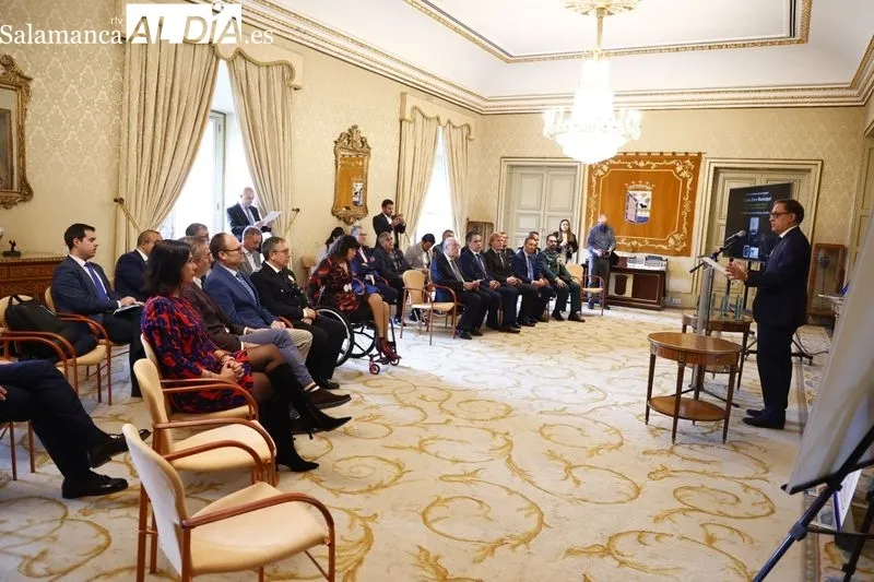 Entrega, en el Ayuntamiento de Salamanca, de los premios concedidos por la Asociación de Ingenieros de Tráfico y Movilidad y el Foro de Movilidad Inteligente. Foto de David Sañudo