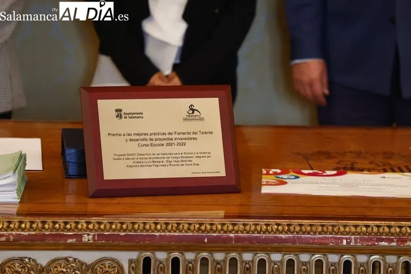 Entrega de los premios del programa de Fomento del Talento que han recibido profesores del colegio Montessori. Foto de David Sañudo