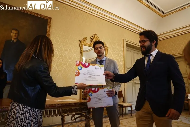 Entrega de los premios del programa de Fomento del Talento que han recibido profesores del colegio Montessori. Foto de David Sañudo