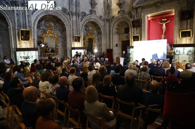 Inauguración en la Catedral de Salamanca de la exposición 'The Mystery Man'