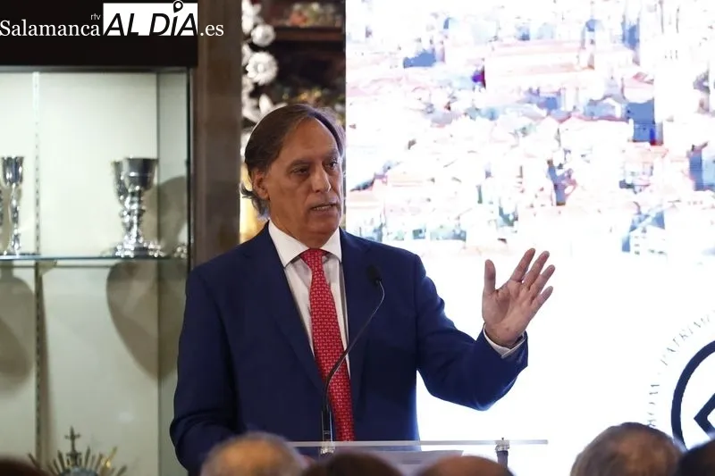 Inauguración en la Catedral de Salamanca de la exposición 'The Mystery Man'