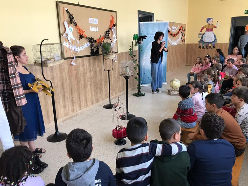La Escuela Rural de Espectadores dejó la magia del teatro a los alumnos del CRA Abadengo en Hinojosa de Duero