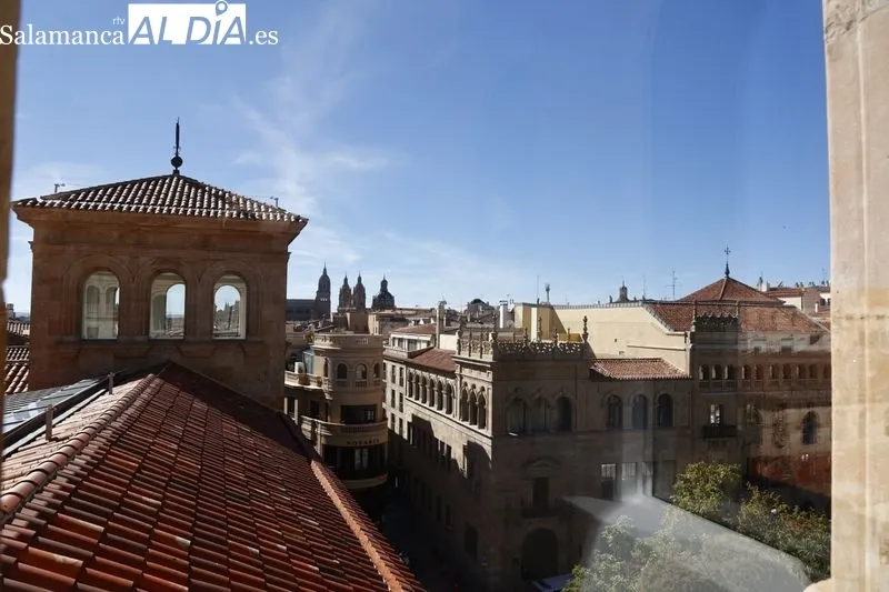 Inauguración del Centro Internacional del Español de la Universidad de Salamanca en la plaza de los Bandos. Foto de David Sañudo