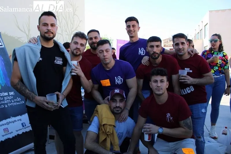 Foto 18 - Protagonismo para las pe&ntilde;as en el chupinazo de fiestas