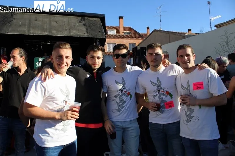Foto 17 - Protagonismo para las pe&ntilde;as en el chupinazo de fiestas