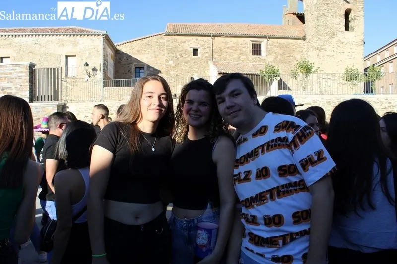Foto 16 - Protagonismo para las pe&ntilde;as en el chupinazo de fiestas