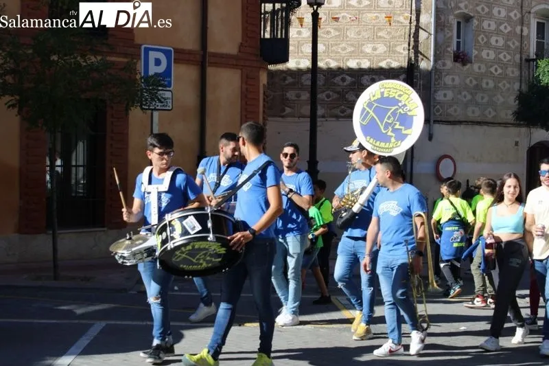 Foto 46 - Protagonismo para las pe&ntilde;as en el chupinazo de fiestas