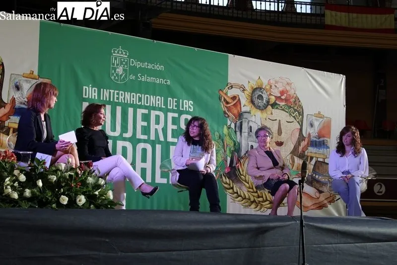 Foto 17 - Homenaje a la mujer rural de la provincia de Salamanca