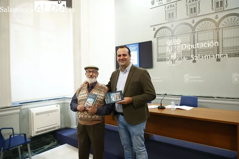 Presentación en la Diputación del libro del psicólogo y sacerdote Rodolfo Pérez García. Foto de David Sañudo