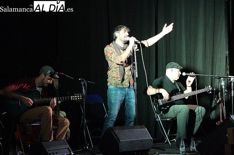 Entavía, grupo musical alternativo de Salamanca que apuesta por una reinterpretación del fondo tradicional castellano