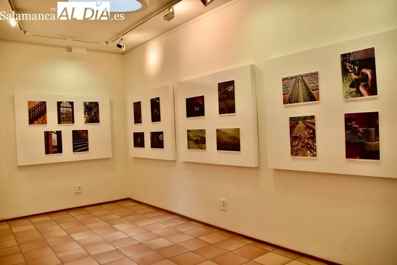 Exposición fotográfica “Paranapiacaba. Una aldea inglesa del siglo XIX en Brasil” en el Palacio de Maldonado. Foto de Vanesa Martins