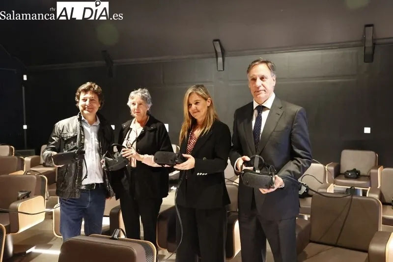 Presentación de 'Symphony. Un viaje al corazón de la música', en la carpa de La Caixa instalada en la plaza de Anaya. Foto de David Sañudo