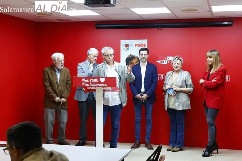Presentación de la muestra con motivo del 40º aniversario de la victoria electoral del PSOE en las elecciones generales del año 1982. Foto de David Sañudo
