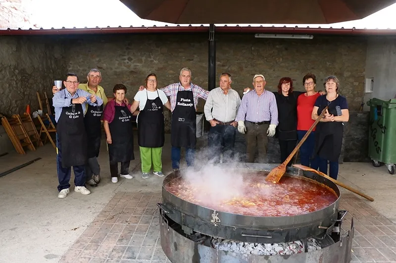 En las fiestas de Santa Teresa no faltará la degustación de carne / CORRAL