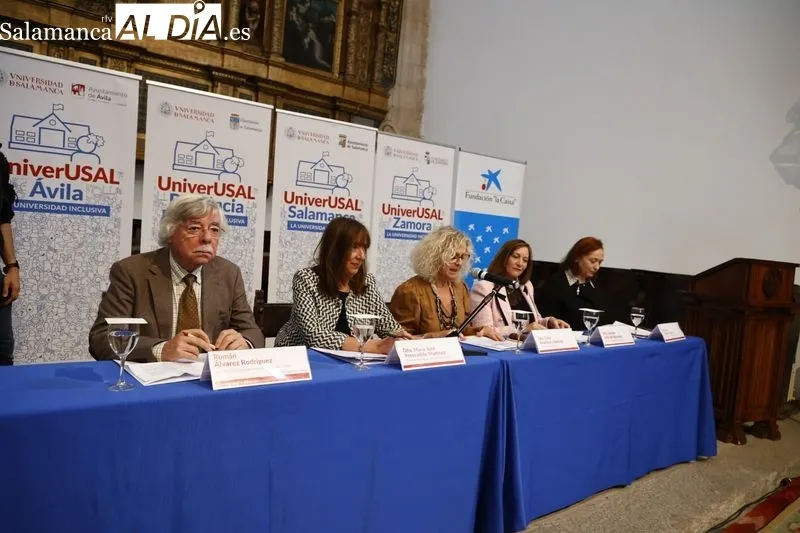 Inauguración en Fonseca del programa ‘UniverUsal’ con 90 alumnos. Foto de David Sañudo