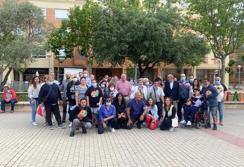 Fotos de uno de los talleres y de la jornada de encuentro con motivo del 30 aniversario de la asociación. Fotos: Salud Mental Salamanca