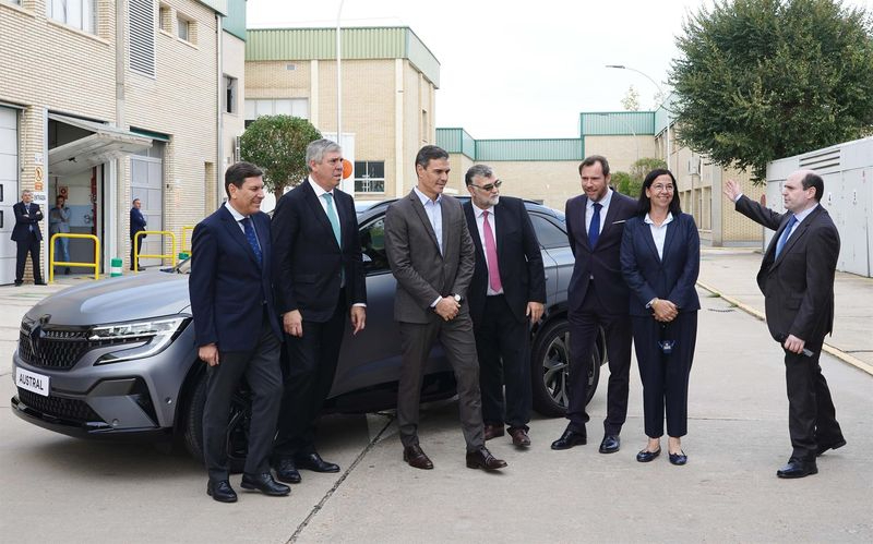Visita del presidente del Gobierno al Centro de I D i de Renault en Valladolid. Foto de CLAUDIA ALBA, EUROPA PRESS